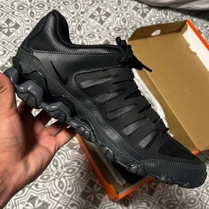 Nike Reax 8 TR BRAND NEW Size 9.5!!